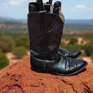 Vtg Larry Mahan Black Leather Cowboy Boots SIze 11 B, made in Texas